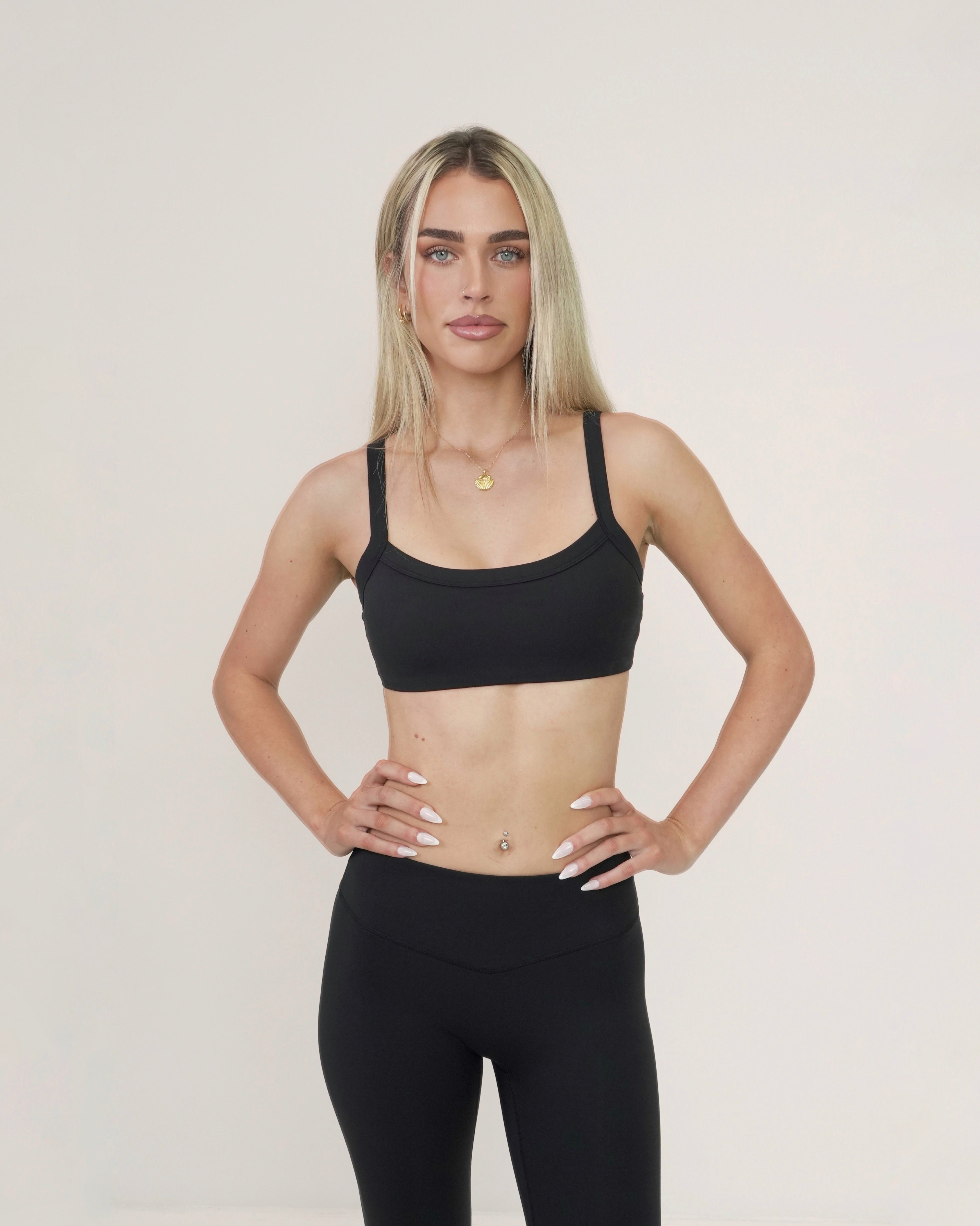 Form Crop |Black